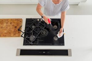 how to get rid of plastic smell on stovetop